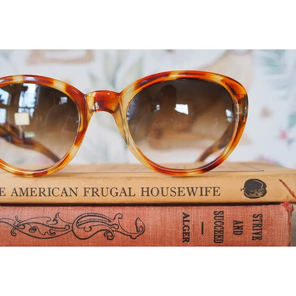 Vintage 1960s Mod Sunglasses Made in Italy Multicolor Thick Frame MCM Retro NOS